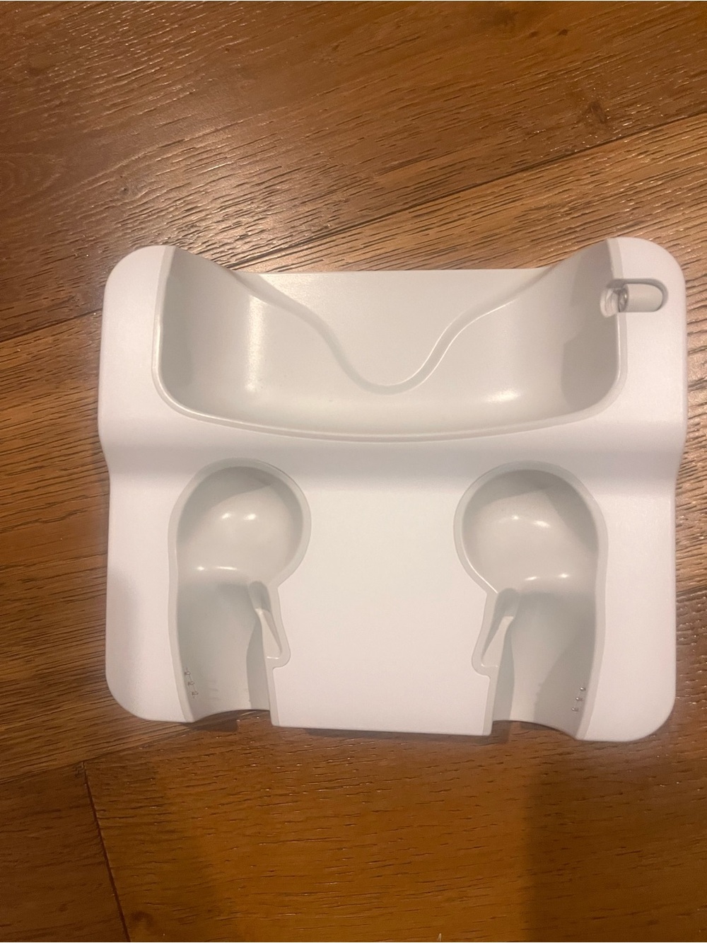 White Dual Controller Charging Dock - Electronics Video Games & Consoles